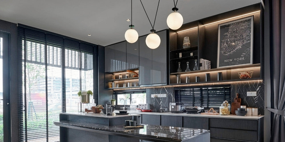 cuisine avec éclairage suspendu design