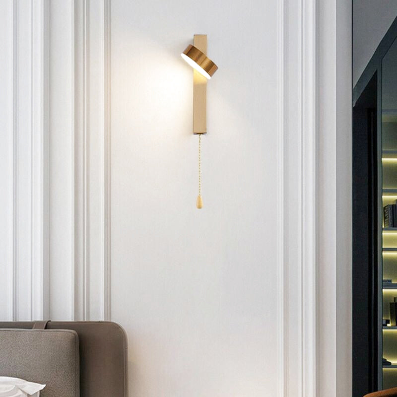 applique murale dorée avec interrupteur