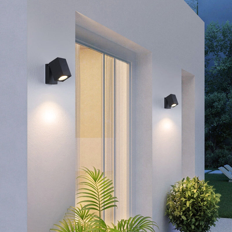 Applique Murale Robinet Extérieur 1