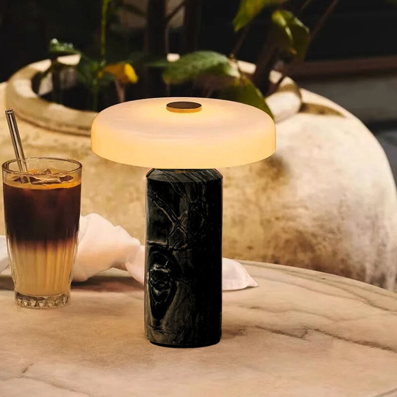 lampe a poser noir et or 4