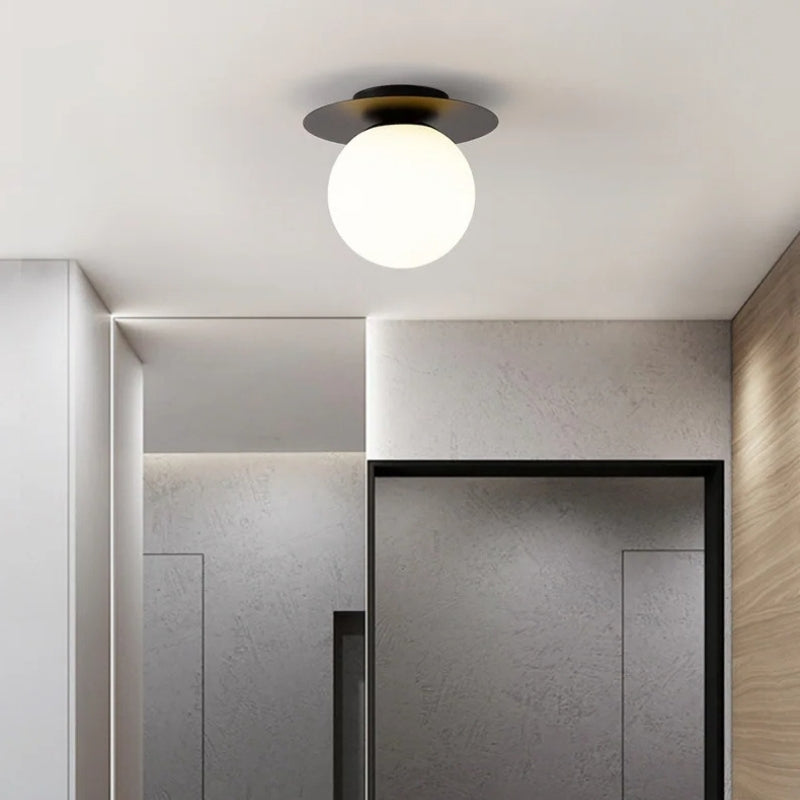 Plafonnier boule blanche 3