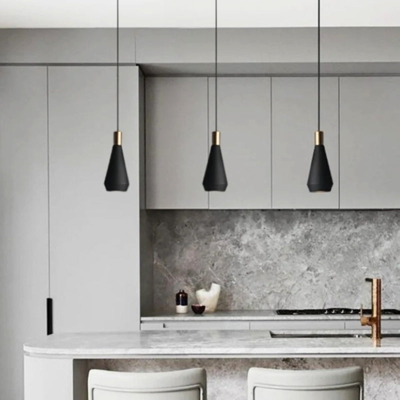 suspension metal noir industriel 13