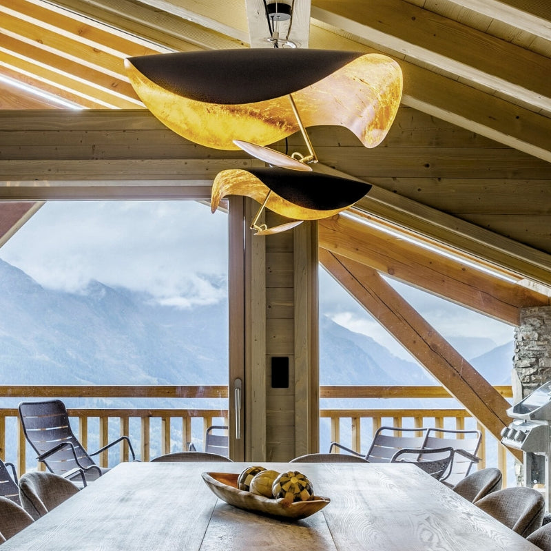 suspension noir et dore 2