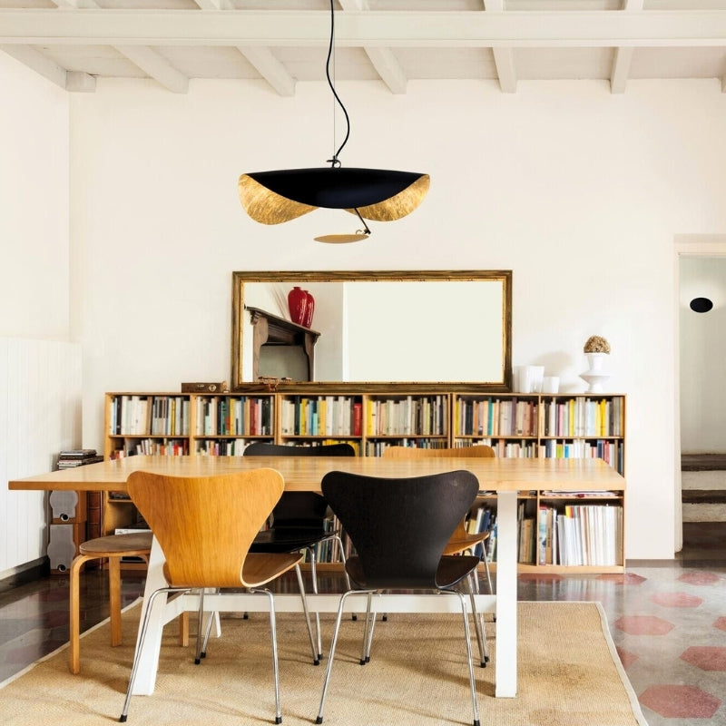 suspension noir et dore 3