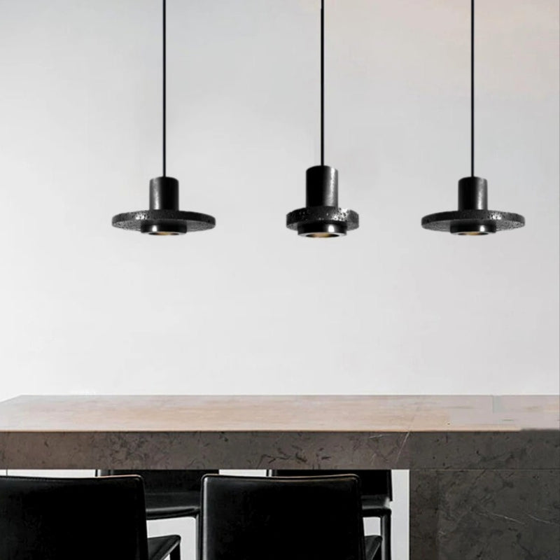 suspension noire cuisine 4