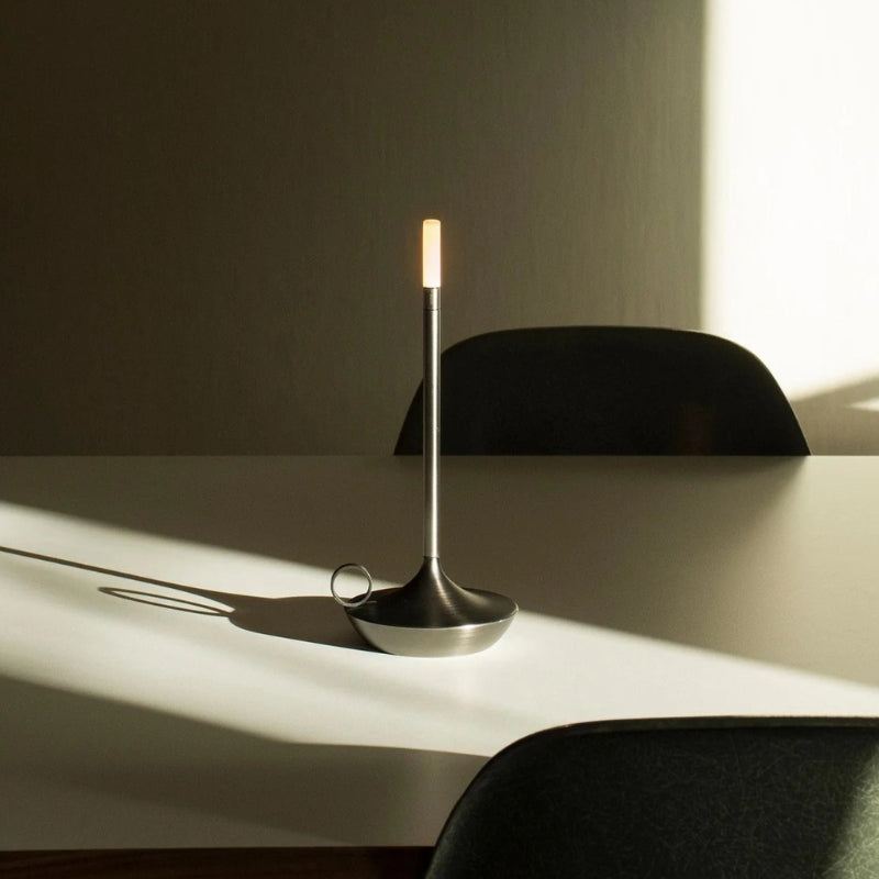 lampe a poser design noire 4
