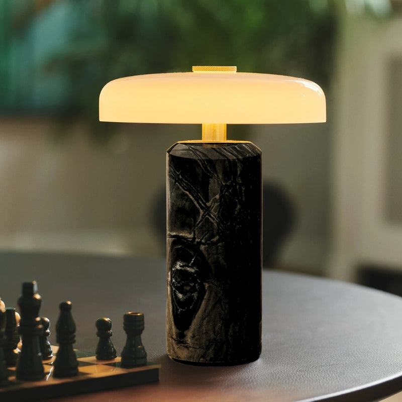 lampe a poser noir et or 2