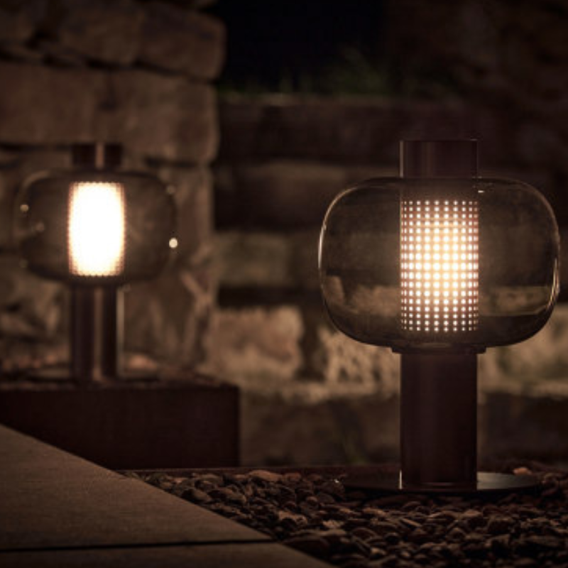 lampe metal noir a poser  7