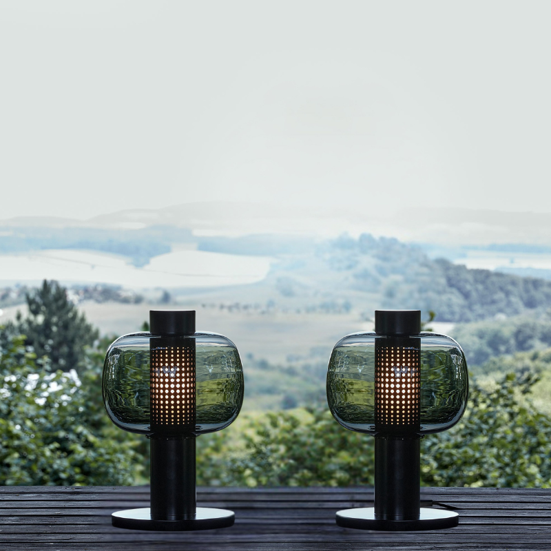 lampe metal noir a poser 