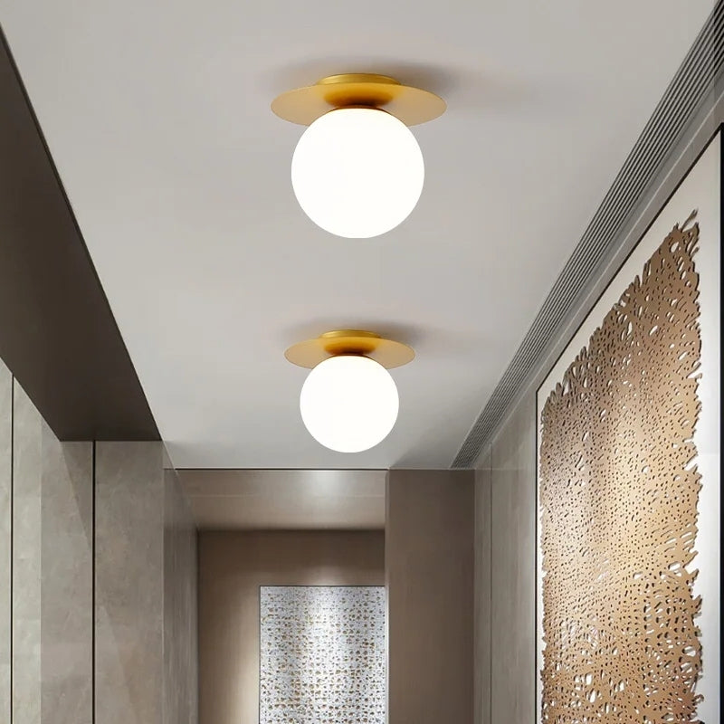 Plafonnier boule blanche 2