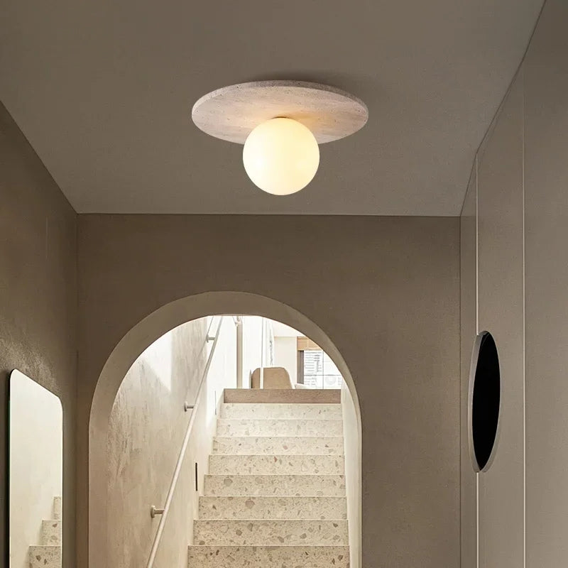 Plafonnier minimaliste 1