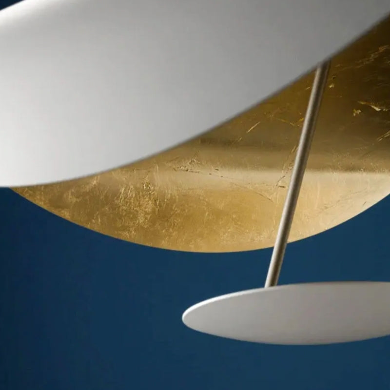 suspension noir et dore 11