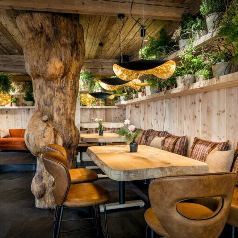 suspension noir et dore 4