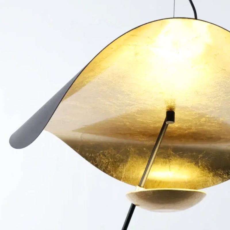 suspension noir et dore 7