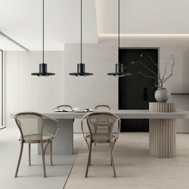 suspension noire cuisine 1